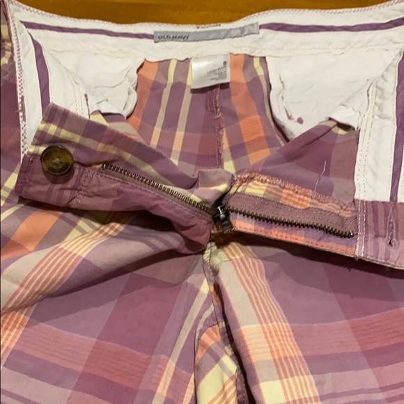 Old Navy low rise Size 8 shorts oran purple patter - Picture 5 of 5